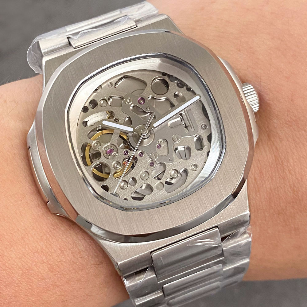 Patek Philippe Watch Nautilus - Montre automatique Tandorio 40 mm avec